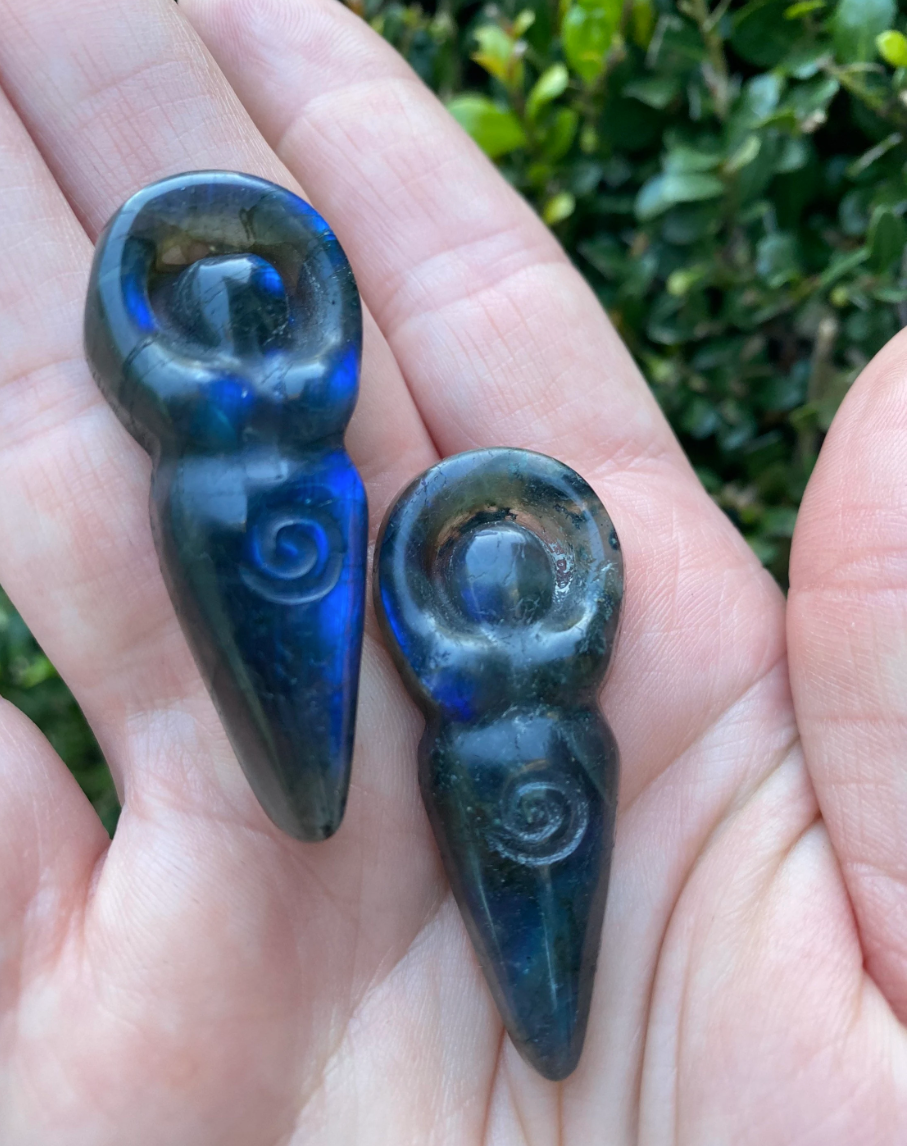 Flashy Labradorite Goddess Figure Fertility Goddess Figurine Intuition Divination Female Free Gift Wrap