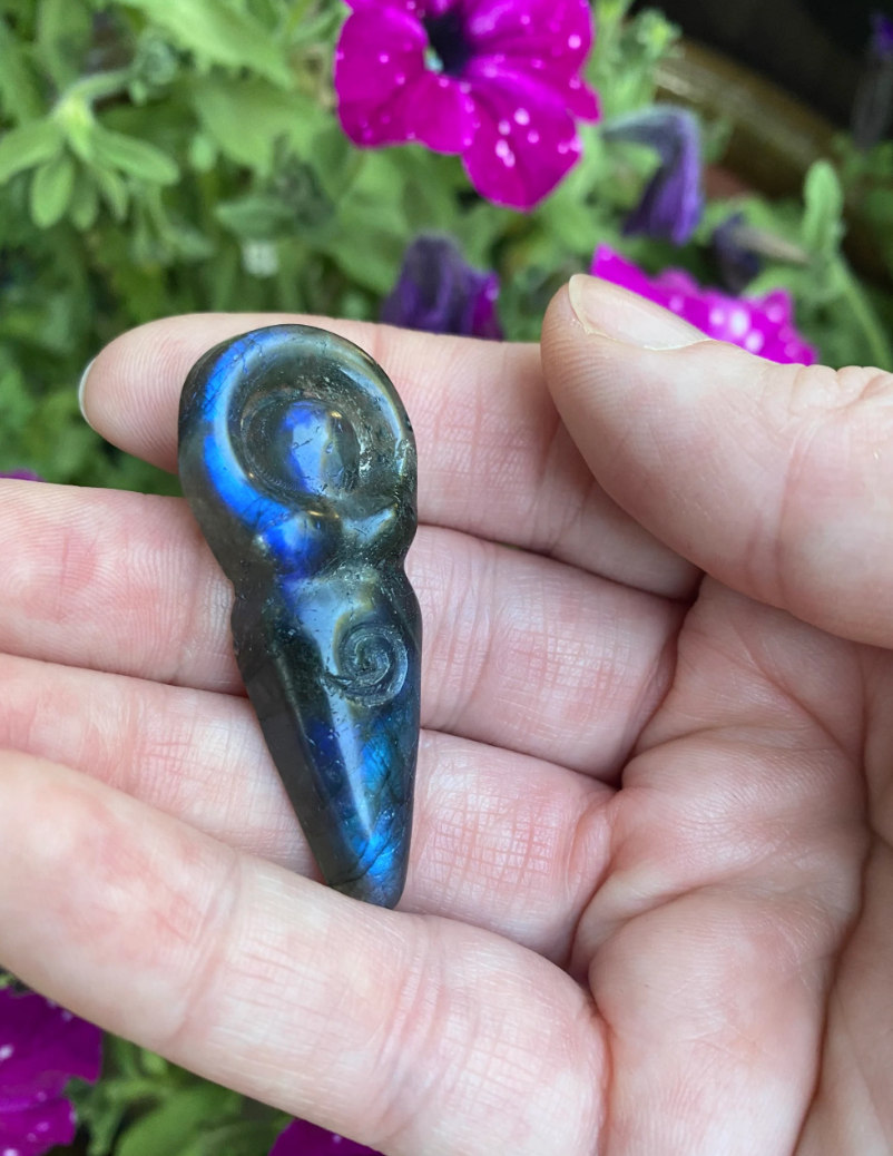Flashy Labradorite Goddess Figure Fertility Goddess Figurine Intuition Divination Female Free Gift Wrap