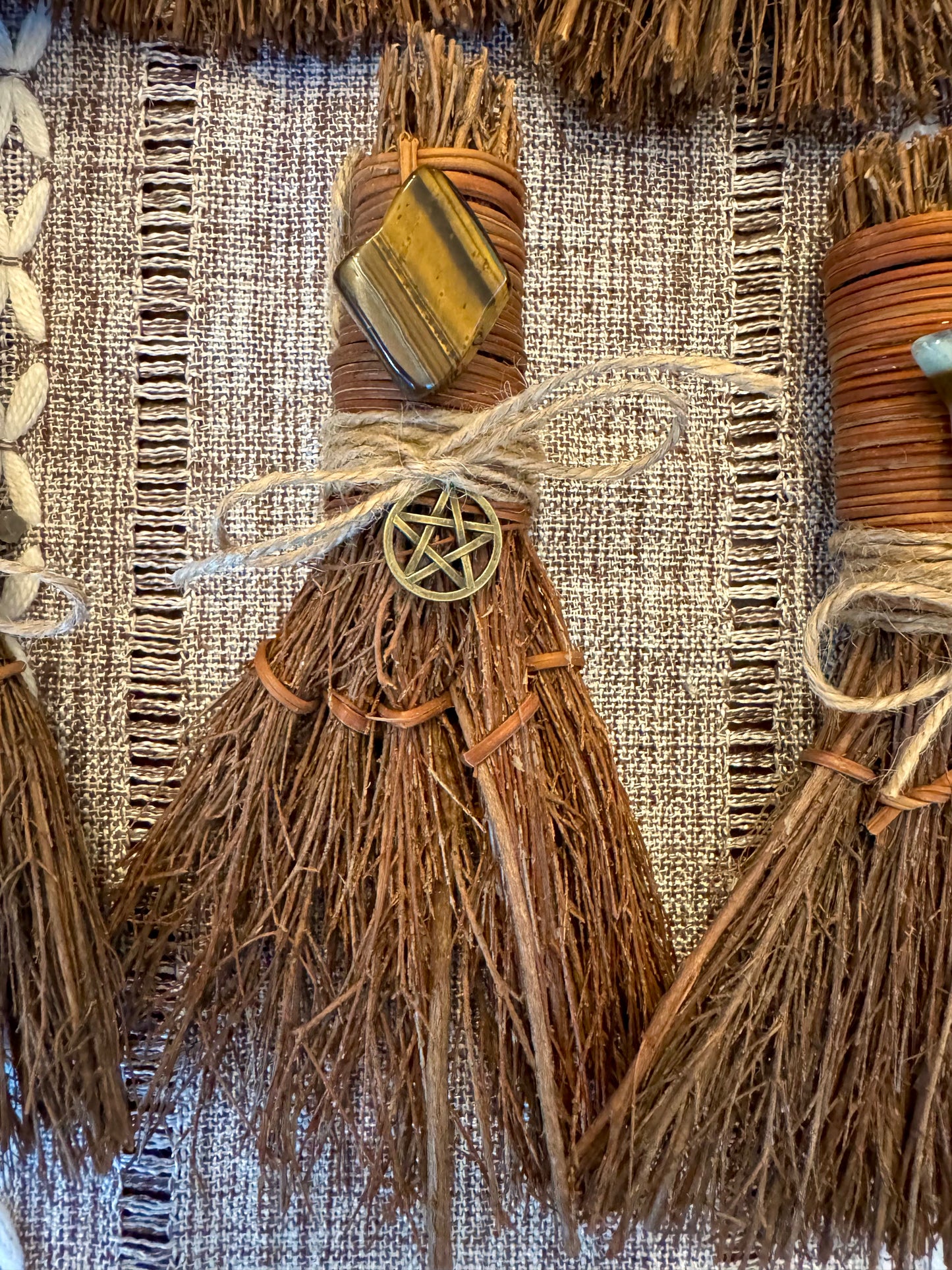 Besoms Cinnamon Brooms 6”