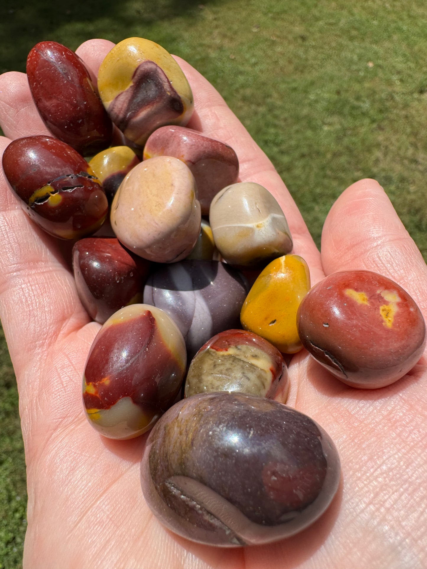 Mookaite 1” Premium Tumble